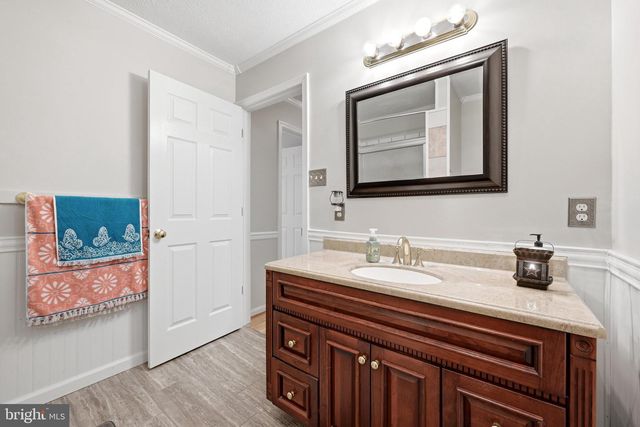 36 ISAAC DR, Bunker Hill, WV 25413