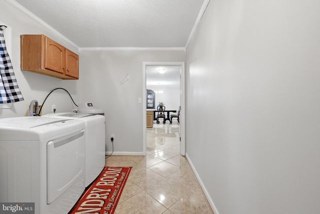 36 ISAAC DR, Bunker Hill, WV 25413