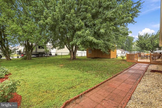 36 ISAAC DR, Bunker Hill, WV 25413