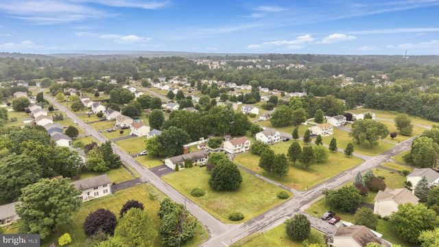 36 ISAAC DR, Bunker Hill, WV 25413