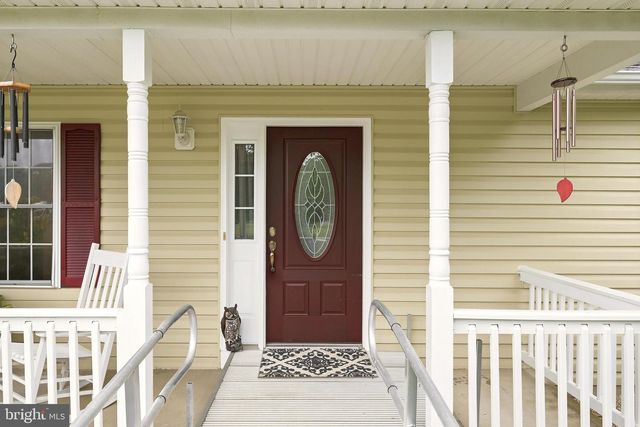 36 ISAAC DR, Bunker Hill, WV 25413