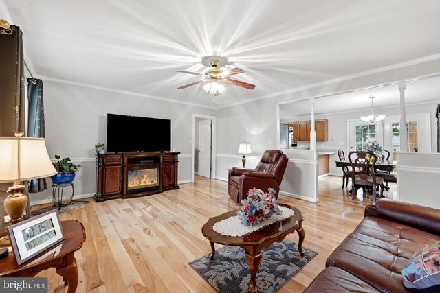 36 ISAAC DR, Bunker Hill, WV 25413