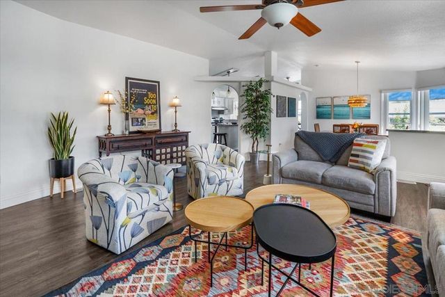 7241 San Luis St, Carlsbad, CA 92011