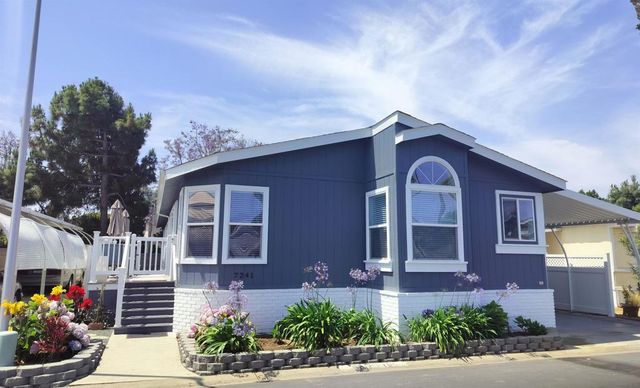 7241 San Luis St, Carlsbad, CA 92011