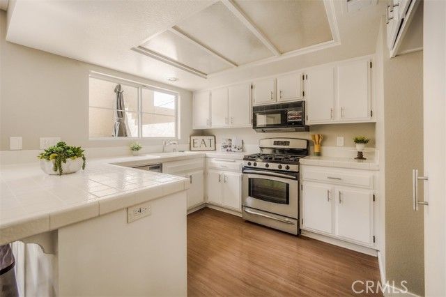 201 Laurel Ave 14, Brea, CA 92821