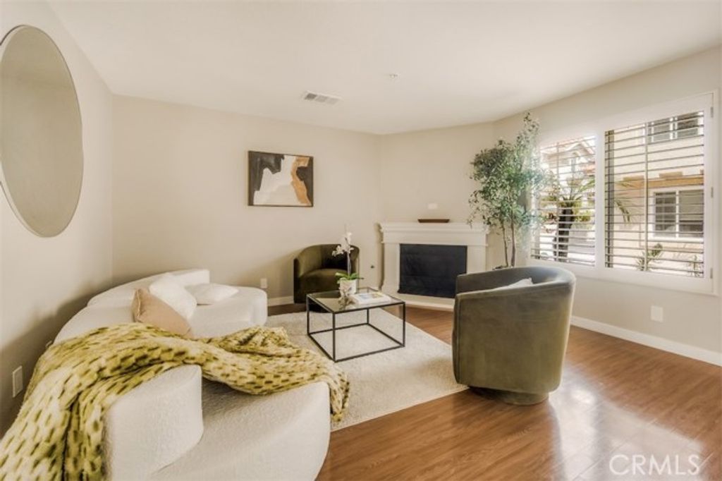 201 Laurel Ave 14, Brea, CA 92821