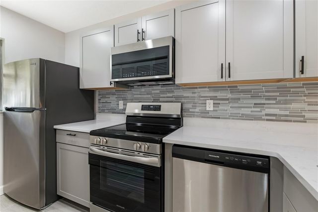 5340 ROYAL PALM AVENUE 5340, Sarasota, FL 34234