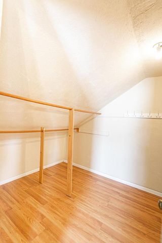 1713 N ULLMAN STREET, Appleton, WI 54911