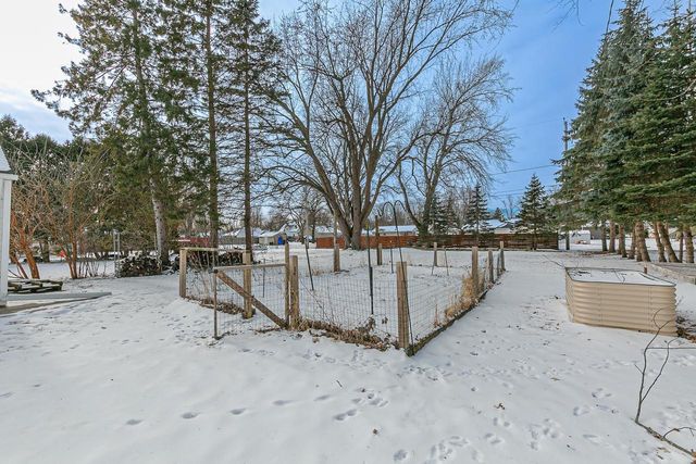 1713 N ULLMAN STREET, Appleton, WI 54911