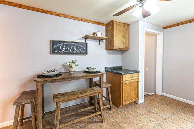 1713 N ULLMAN STREET, Appleton, WI 54911