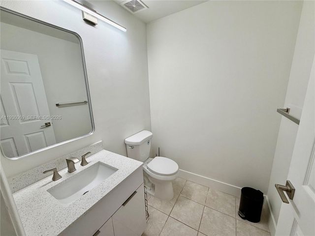 11785 Saint Andrews Pl 103, Wellington, FL 33414