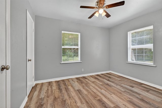 401 S Contemporary Drive, Sherman, TX 75092