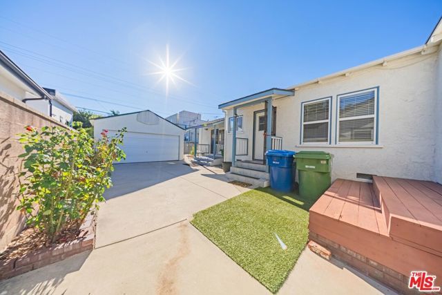 2551 S Bentley Avenue, Los Angeles, CA 90064