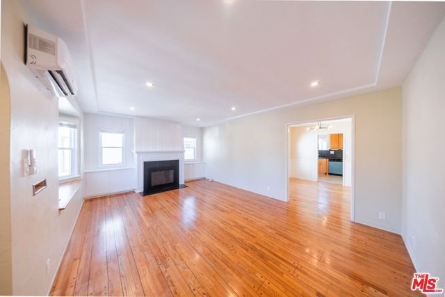 2551 S Bentley Avenue, Los Angeles, CA 90064