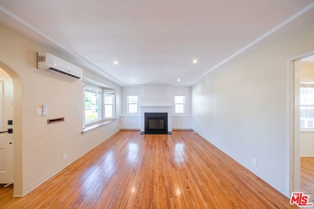 2551 S Bentley Avenue, Los Angeles, CA 90064