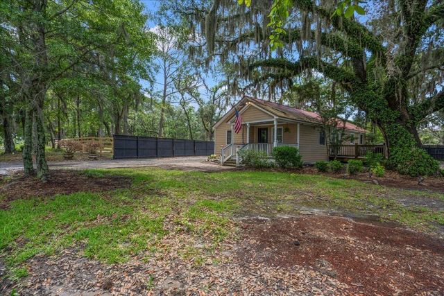 538 River Road, Johns Island, SC 29455