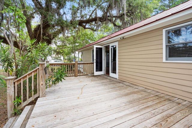 538 River Road, Johns Island, SC 29455