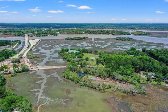 538 River Road, Johns Island, SC 29455