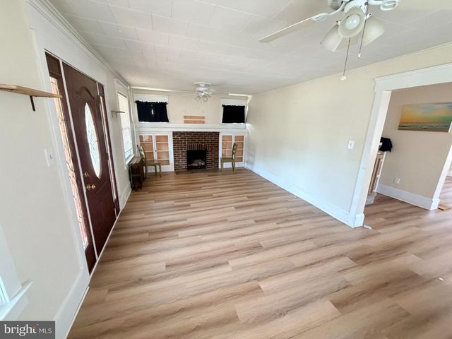 2560 NOTTINGHAM WAY, Hamilton, NJ 08619