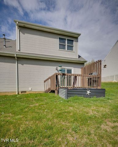 2700 Indian Ridge Road 4, Johnson City, TN 37604