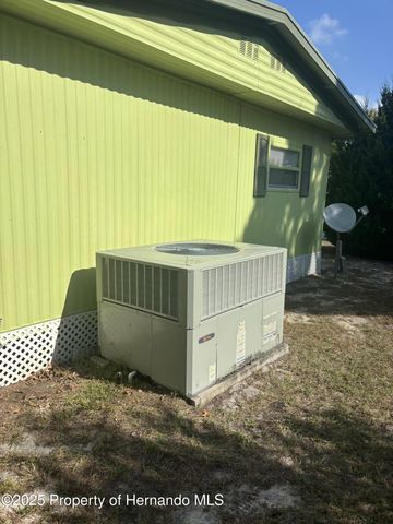 8348 Highpoint Boulevard, Brooksville, FL 34613