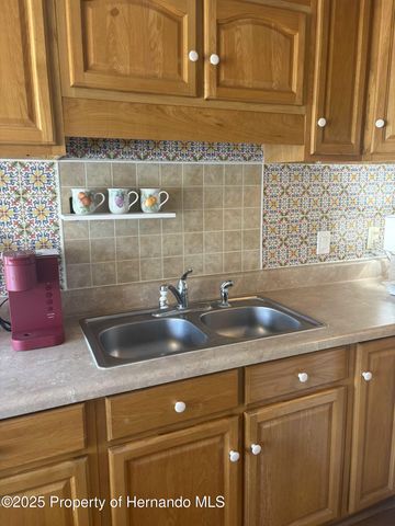 8348 Highpoint Boulevard, Brooksville, FL 34613