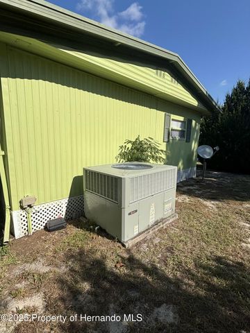 8348 Highpoint Boulevard, Brooksville, FL 34613