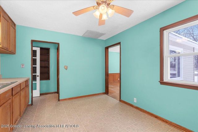 5620 Kaynorth Road, Lansing, MI 48911