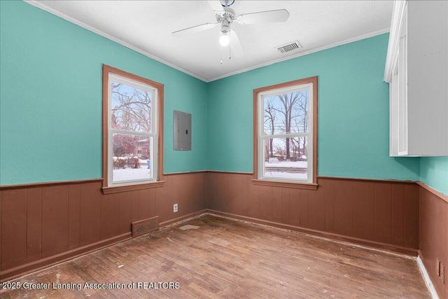 5620 Kaynorth Road, Lansing, MI 48911