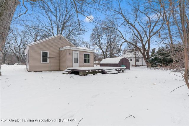 5620 Kaynorth Road, Lansing, MI 48911
