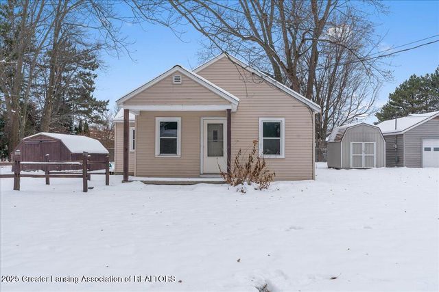 5620 Kaynorth Road, Lansing, MI 48911