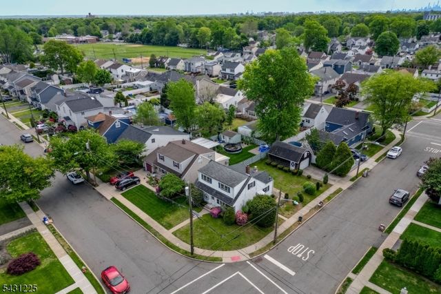 180 Oxford Ave, Saddle Brook Twp., NJ 07663