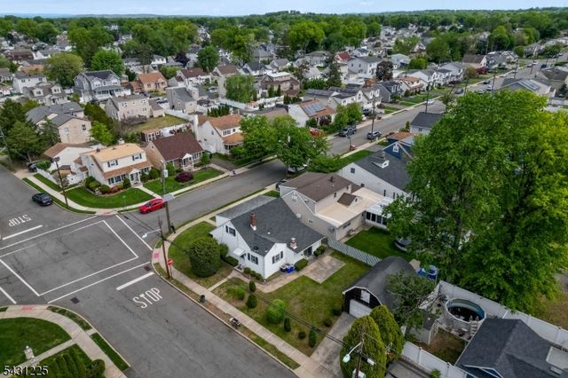180 Oxford Ave, Saddle Brook Twp., NJ 07663