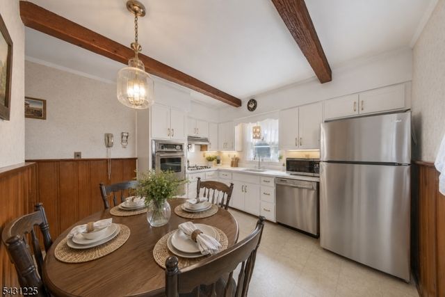 180 Oxford Ave, Saddle Brook Twp., NJ 07663