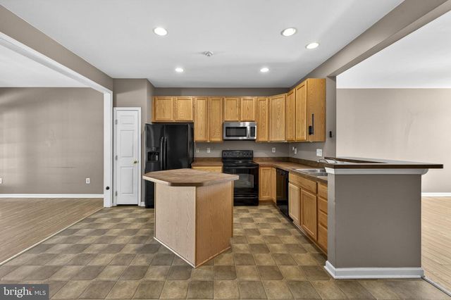 159 RIPARIAN LN, Ranson, WV 25438