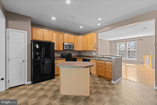 159 RIPARIAN LN, Ranson, WV 25438