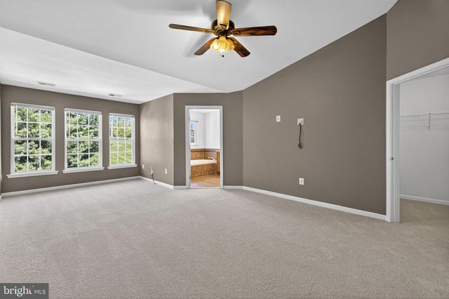 159 RIPARIAN LN, Ranson, WV 25438