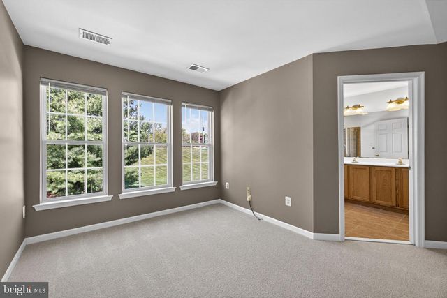 159 RIPARIAN LN, Ranson, WV 25438