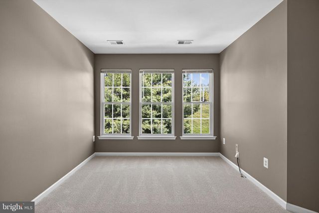 159 RIPARIAN LN, Ranson, WV 25438