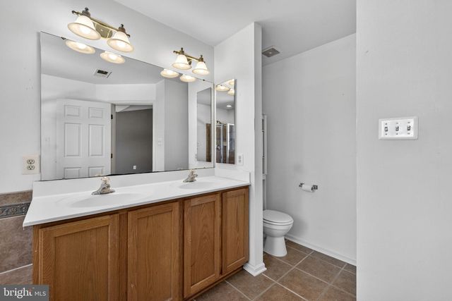 159 RIPARIAN LN, Ranson, WV 25438