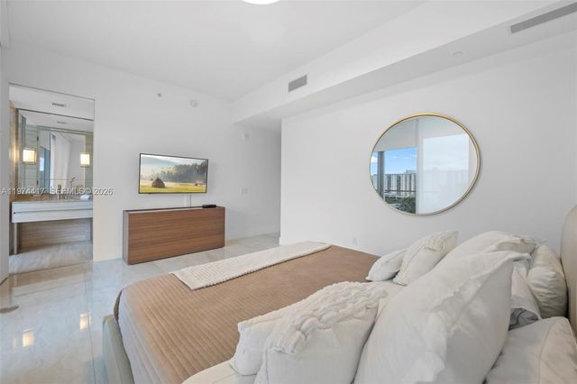 18975 Collins Ave 605, Sunny Isles Beach, FL 33160