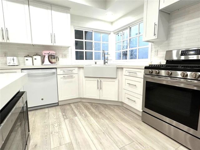 446 Vista Roma, Newport Beach, CA 92660