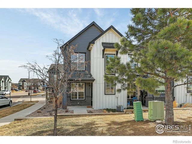 9251 Garnett Way C, Arvada, CO 80007