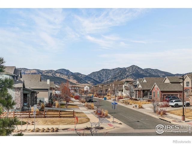 9251 Garnett Way C, Arvada, CO 80007