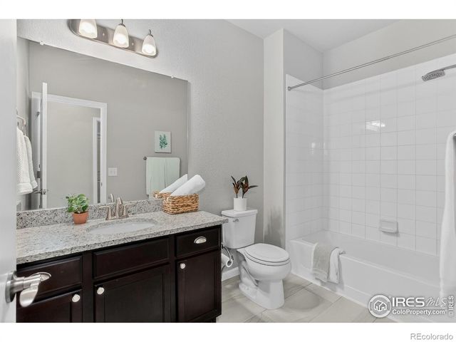 9251 Garnett Way C, Arvada, CO 80007