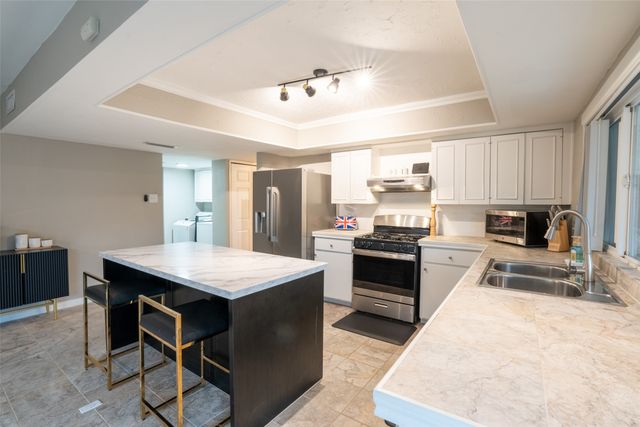 3124 Barton Road, Carrollton, TX 75007