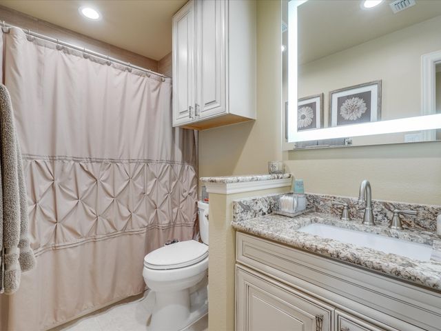 6335 W Northwest Highway 1514, Dallas, TX 75225