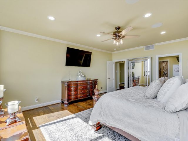 6335 W Northwest Highway 1514, Dallas, TX 75225
