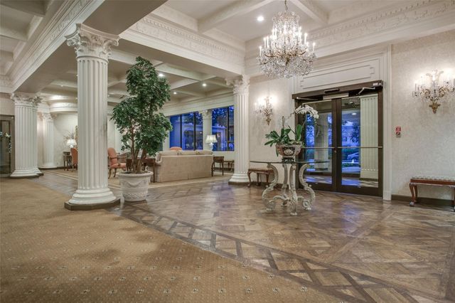 6335 W Northwest Highway 1514, Dallas, TX 75225