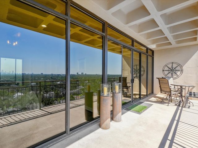 6335 W Northwest Highway 1514, Dallas, TX 75225